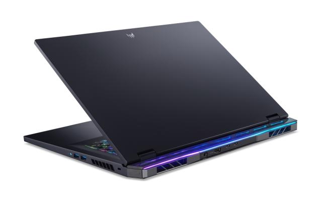 Лаптоп Acer Predator, PH18-71-75EB, Intel Core i7-13700HX (3.70GHz up to 5.00GHz, 54MB), 18" WUXGA (1920x1200) IPS 165Hz, 16 GB DDR5 4800MHz(1 slot free), 1024GB PCIe, RTX 4060 8GB GDDR6, WIFI 6E BT INTEL Killer, Micro SD, FHD cam+mic, RGB-backlit Kb