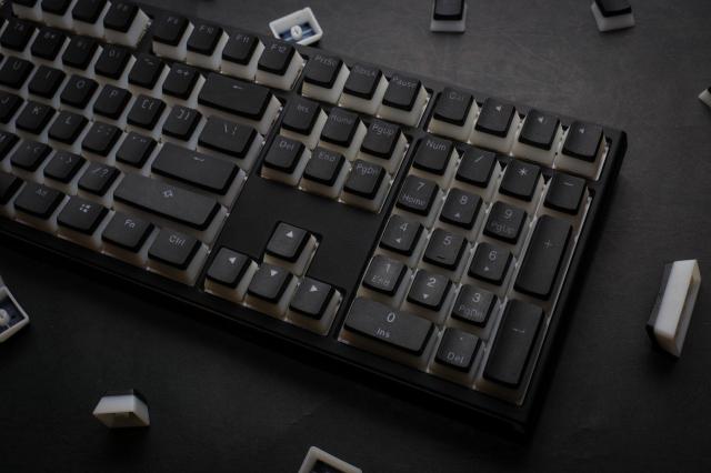 Геймърскa механична клавиатура Ducky One 2 Pudding RGB, Cherry MX Brown