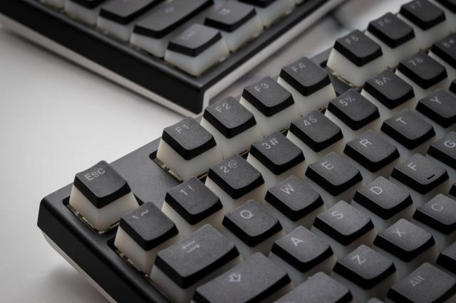 Геймърскa механична клавиатура Ducky One 2 Pudding RGB, Cherry MX Brown