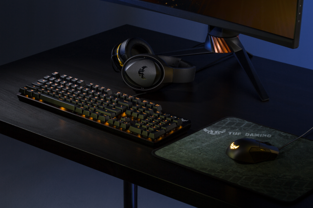 Геймърски пад ASUS TUF Gaming P3