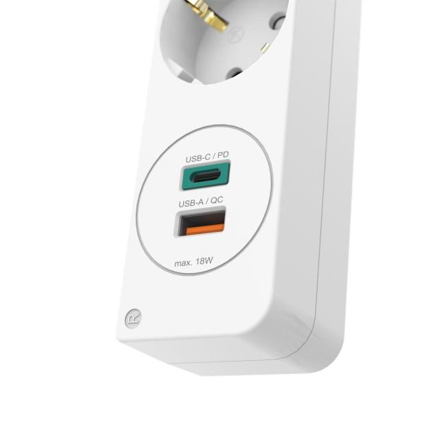 Разклонител  HAMA Power Strip, 3 гнезда, 1.4м, Бутон вкл/изкл, PD/Quick Charge, USB-C/USB-A, Бял