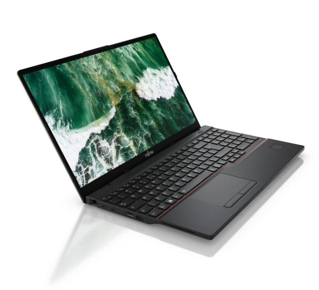 Лаптоп Fujitsu LIFEBOOK E5513, Intel Core i7-1355U up to 5.0 GHz, 15.6" FHD AG, 1x16GB DDR4 3200MHz, SSD 512GB PCIe 4.0 NVMe M.2, FPR & SCR, TPM 2.0, IR-HD cam, Intel WiFi 6E AX211, BT5.2, WWAN ready (4G antennas only), 4cell 50Wh, Black Kbd backlit 