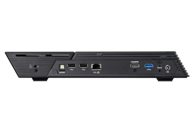 Мрежов сторидж Asustor Flashstor 12 Pro FS6712X 12 Bay NAS, Quad-Core 2.0GHz, 10GbE Port, 4GB RAM DDR4, twelve M.2 SSD Slots (Diskless), HDMI 2.0b+ Infrared Receiver, Black
