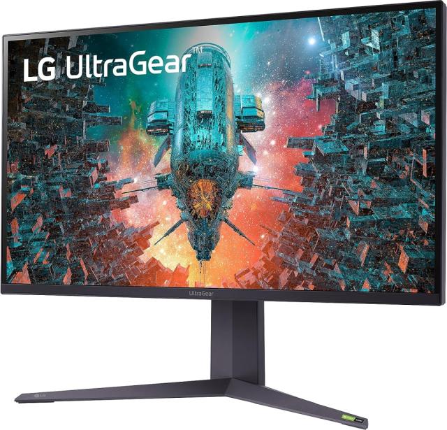 Монитор LG 32GQ950P-B, 31.5" UltraGear Nano IPS with ATW, AG, 1ms GtG, 1000:1, 450cd/m2, UHD 4K (3840x2160), 144Hz, Reader Mode, FreeSync, G-SYNC, VRR, HDR 1000, DCI-P3 98%, USB, HDMI, DisplayPort, Height Adjustable, Pivot, Tilt, Headphone out,  Blac