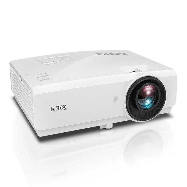 Мултимедиен проектор BenQ SH753P DLP 1080P, 13000:1, 5000 AL, 1.5X Zoom, TRratio 1.39 ~ 2.09; Keystone (±30 degr.), 31db (Eco), RJ45, PC x1, HDMI x2, MHLx1, USB A (USB Power 5V/1.5A), DC 12V trigger x1, 3D, Audio In/Out, Audio L/Rx1, Corner fit, 10W 