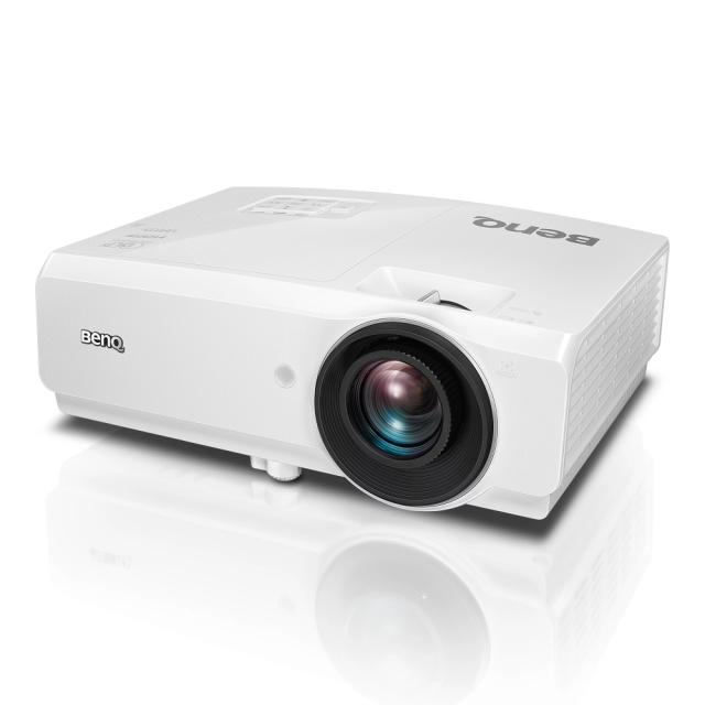 Мултимедиен проектор BenQ SH753P DLP 1080P, 13000:1, 5000 AL, 1.5X Zoom, TRratio 1.39 ~ 2.09; Keystone (±30 degr.), 31db (Eco), RJ45, PC x1, HDMI x2, MHLx1, USB A (USB Power 5V/1.5A), DC 12V trigger x1, 3D, Audio In/Out, Audio L/Rx1, Corner fit, 10W 