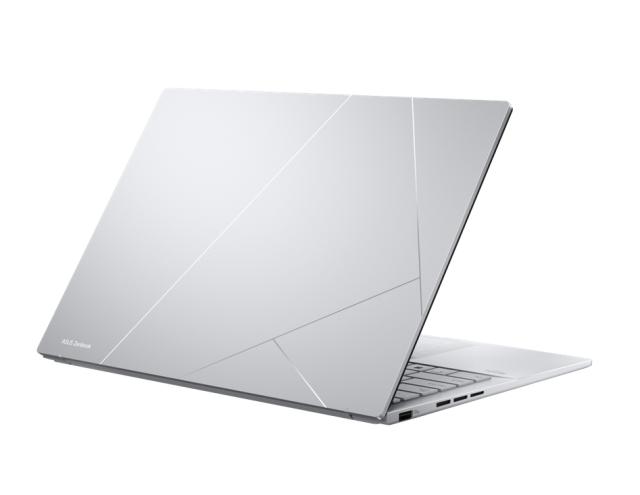 Лаптоп Asus Zenbook UX3405MA-QD131W, Intel Core Ultra 7 155H (0.9/4.8GHz, 24M),14." OLED ,WUXGA 1920X1200 16:10, DDR5 16GB(ON BD.),1 TB PCIEG4 SSD, Intel Art Graphics, Widnows 11, Silver