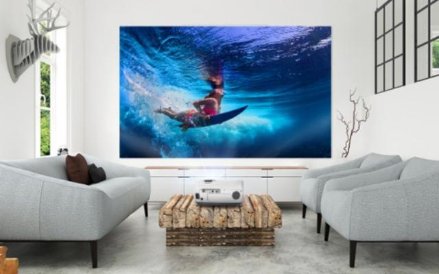 Мултимедиен проектор Epson EH-TW5700 Home Cinema, Full HD 1080p (1920 x 1080, 16:9), 2700 ANSI lumens, 35 000:1, USB Type B (service only), HDMI 1.4, Bluetooth, 3D Dynamic, 3D Cinema, Speakers, Lamp warr: 36 months or 3000 h, White
