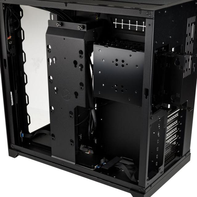 Кутия Lian Li PC-O11 Dynamic Razer Edition Mid-Tower, Tempered Glass, Черно