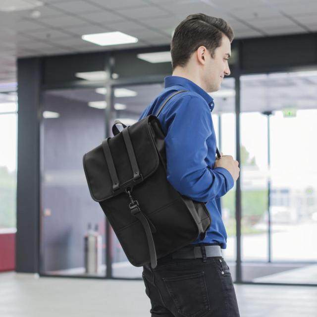 Раница за лаптоп Hama "Perth", до 40 см (15.6"), черна